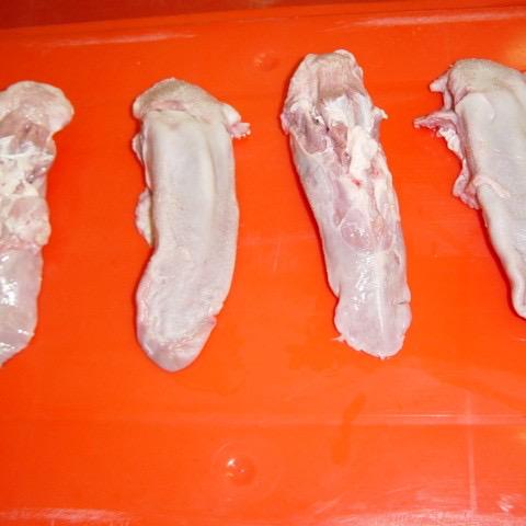 FROZEN PORK TONGUES, SWISS CUT *PRC APPROVED* img4