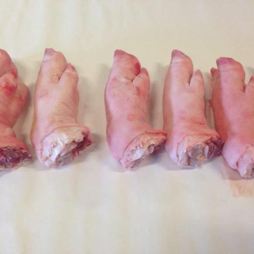 Frozen Pork Front Feet, short cut img4