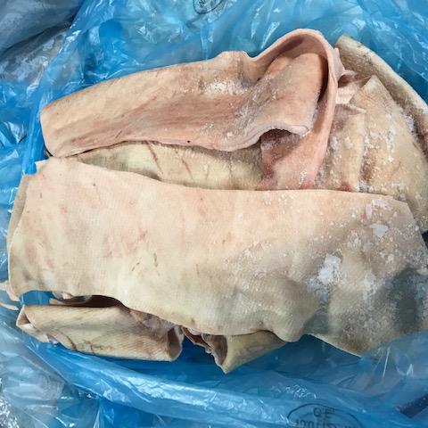 FROZEN PORK BACK RIND POLYBLOCK img1