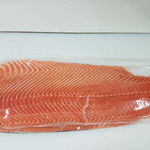 Salmon fillet Trim D 0.9-1.3kg IVP frozen