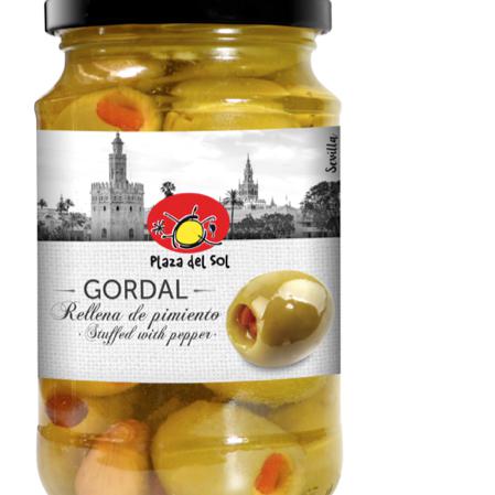 Stuffed Gordal olives with pepper